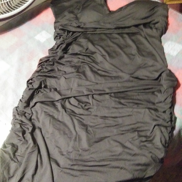 Dress - Picture 6 of 7